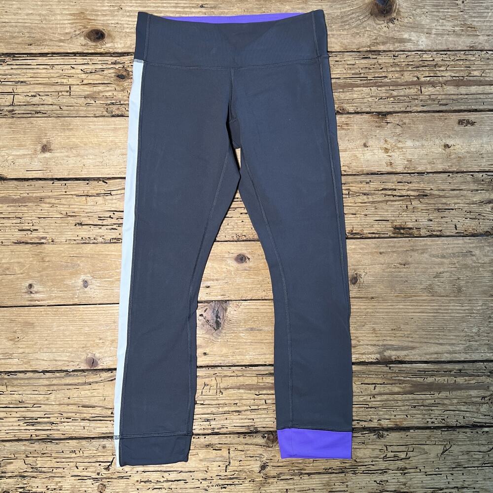 Lululemon Amped Crop Soot Light/ White/ Power Purple Size 4 NWOT